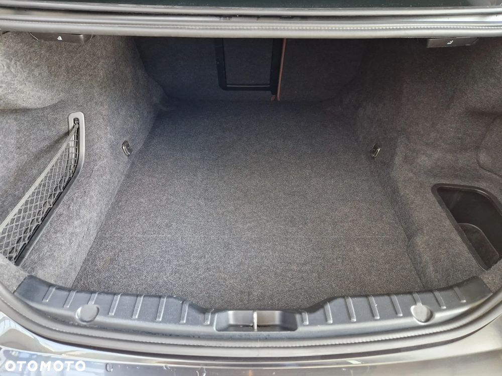 BMW Seria 5 520d Luxury Line - 28