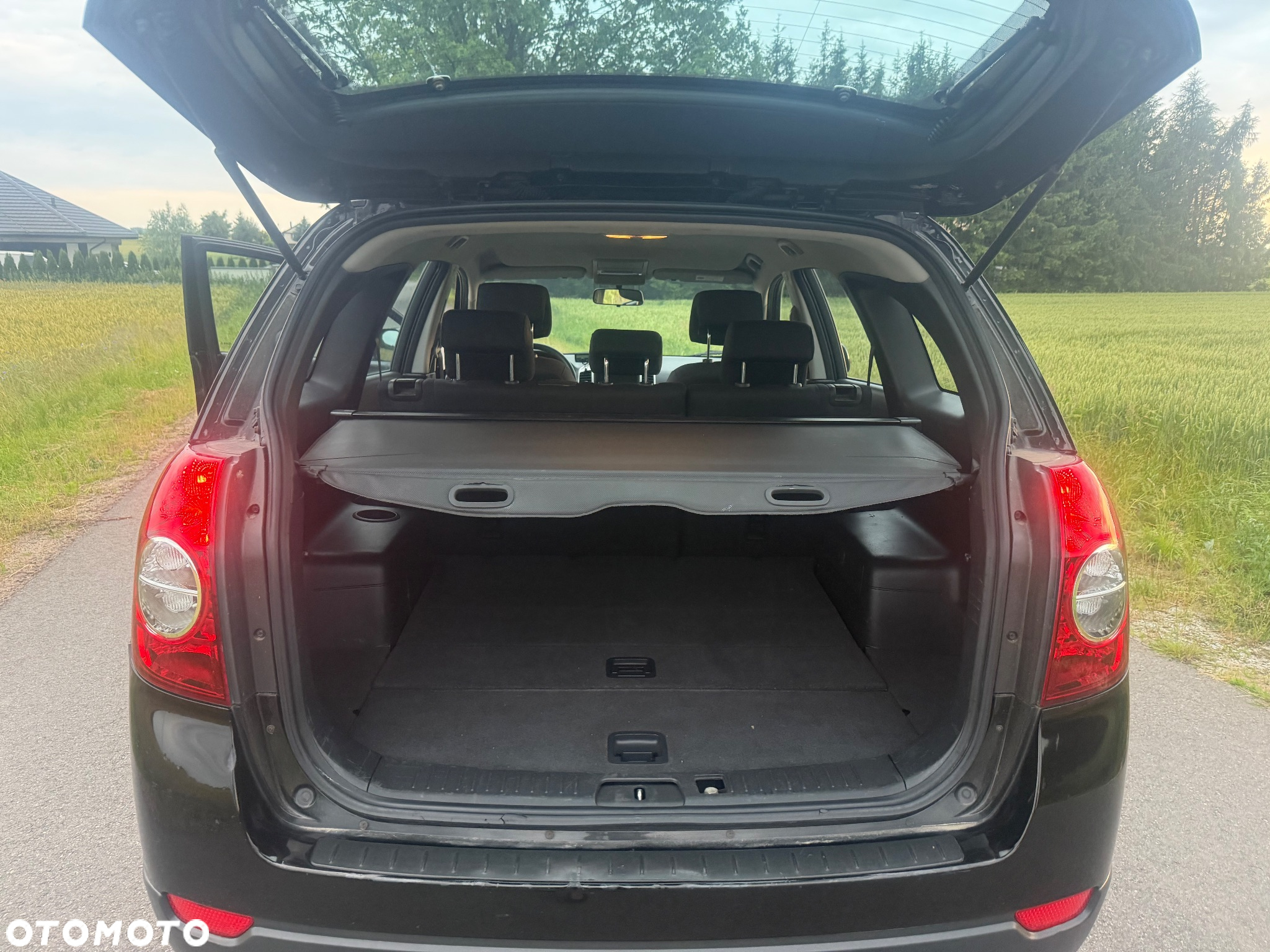Chevrolet Captiva 2.4 LS 5os - 21