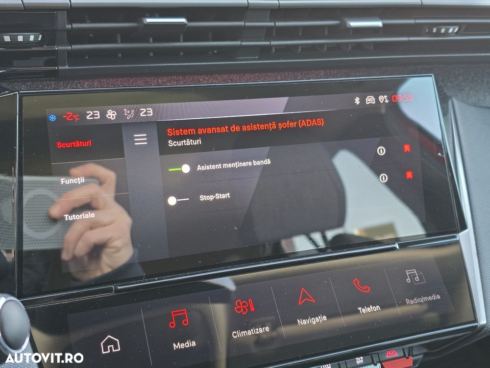 Peugeot 408 1.2L PureTech 130 S&S EAT8 Allure - 29