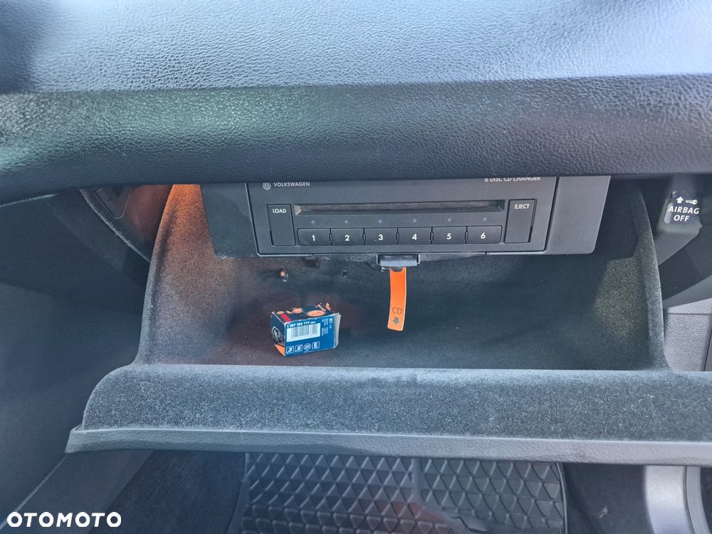 Volkswagen Passat 2.0 TDI DPF Highline - 21