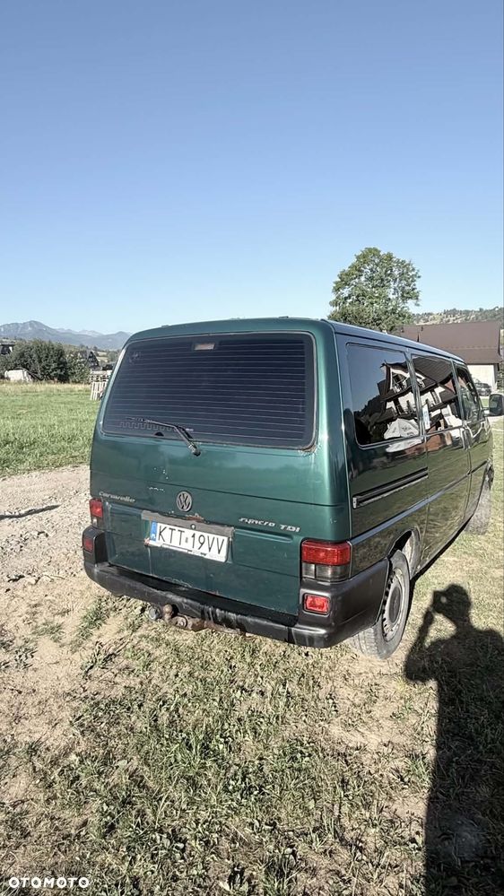 Volkswagen Caravelle - 3