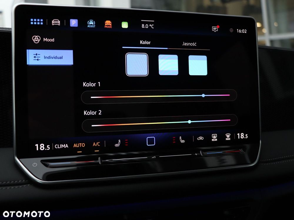 Volkswagen Tiguan - 22