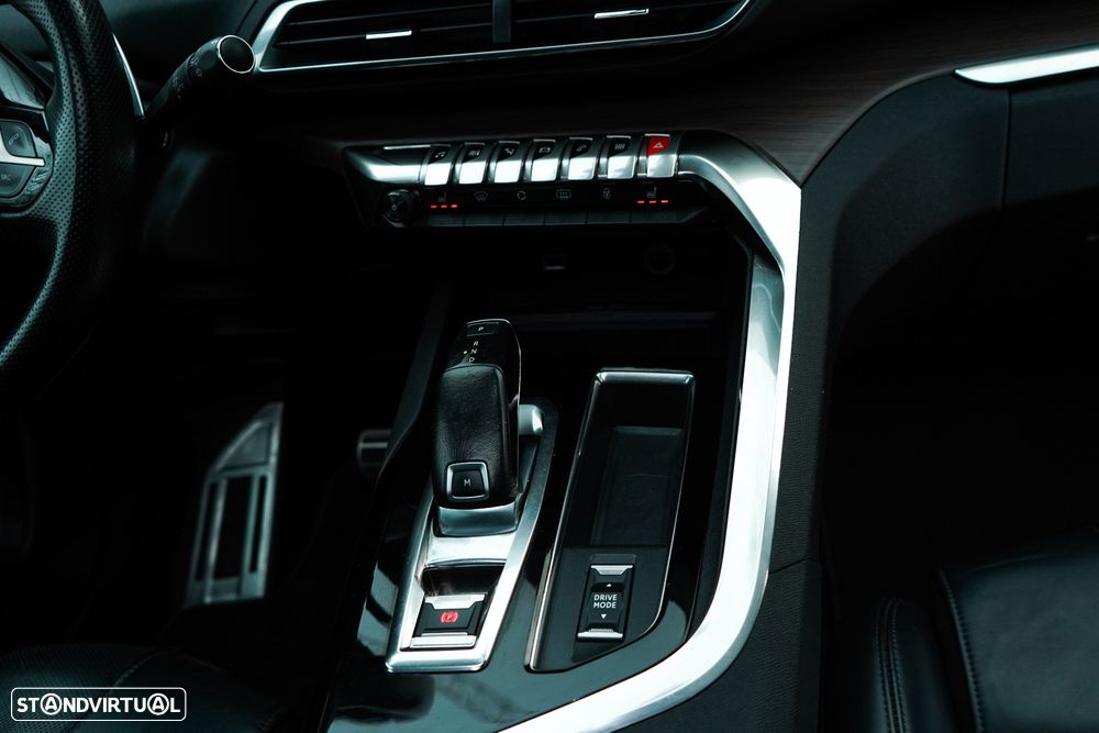 Peugeot 3008 BlueHDi 130 Stop & Start EAT8 GT Pack - 6