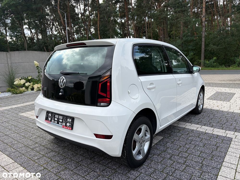 Volkswagen up! move - 6