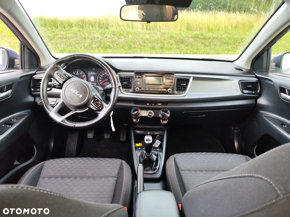Kia Rio - 8