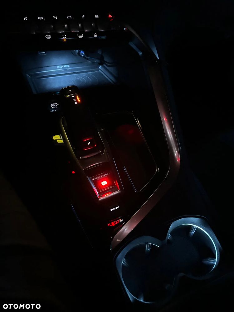 Peugeot 5008 BlueHDi 180 EAT8 GT Pack - 30