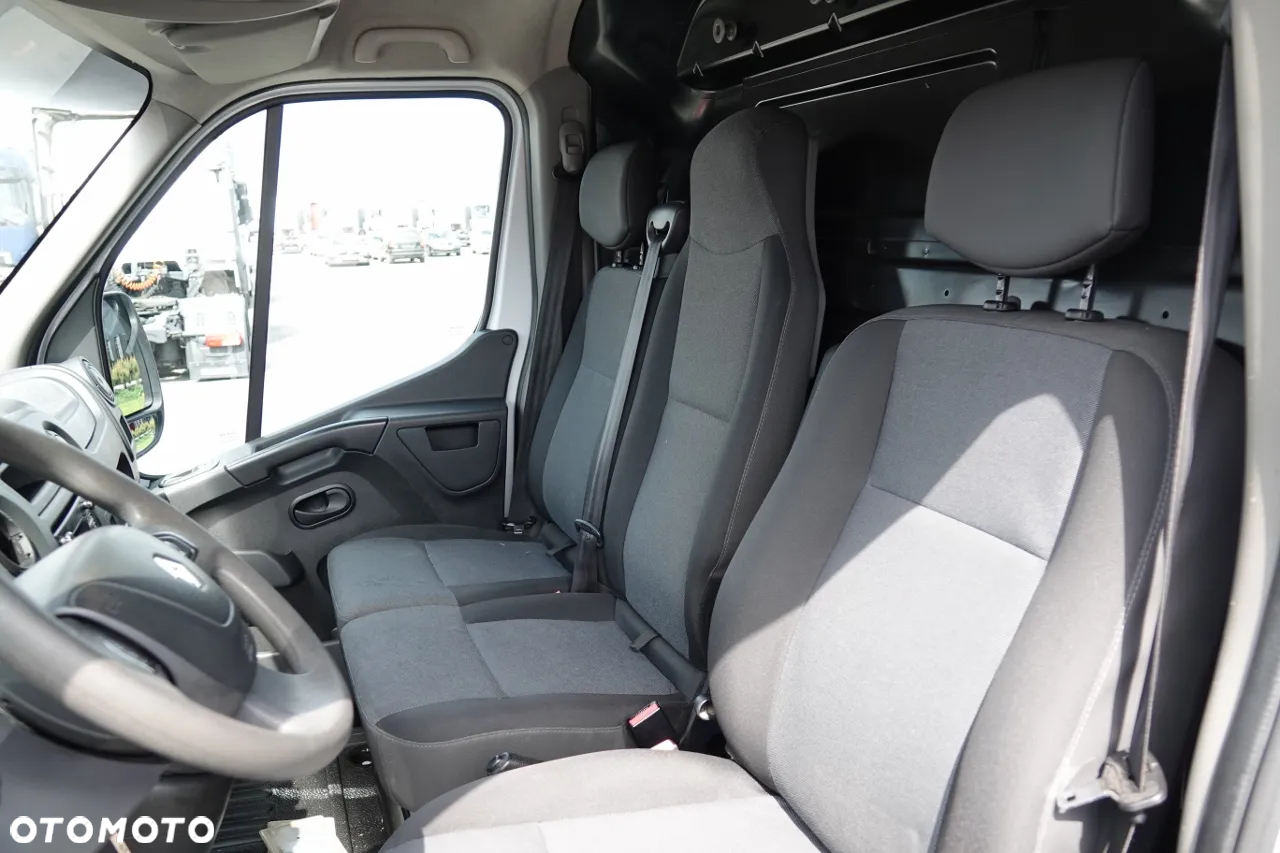 Renault MASTER / PODNOŚNIK KOSZOWY – 10,5 metra / BLASZAK + WZWYŻKA / SPROWADZONY / PO KONTRAKCIE SERWISOWYM - 28