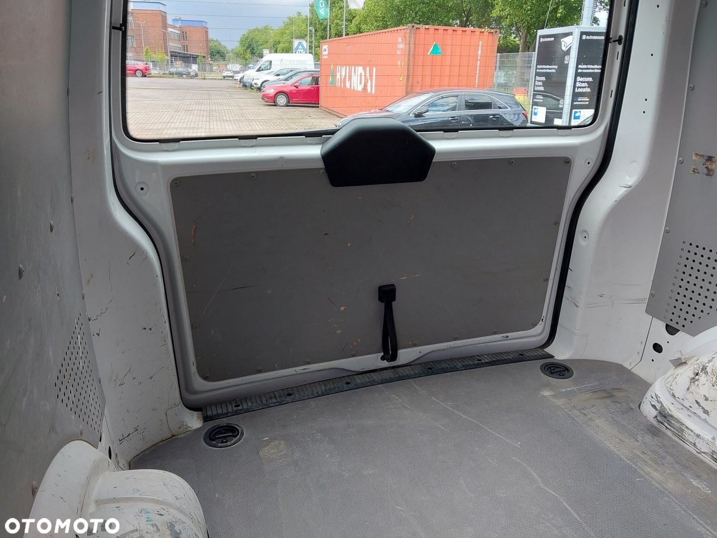 Volkswagen Transporter - 23