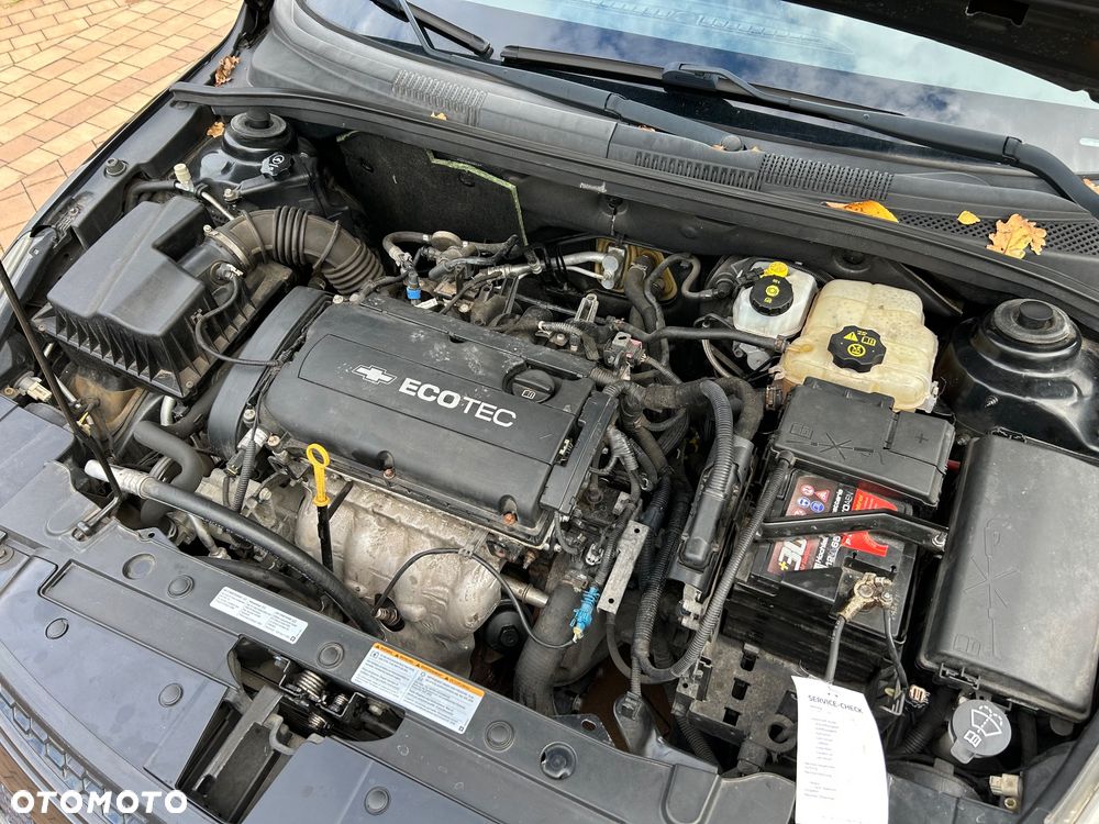 Chevrolet Cruze 1.6 LS+ - 19