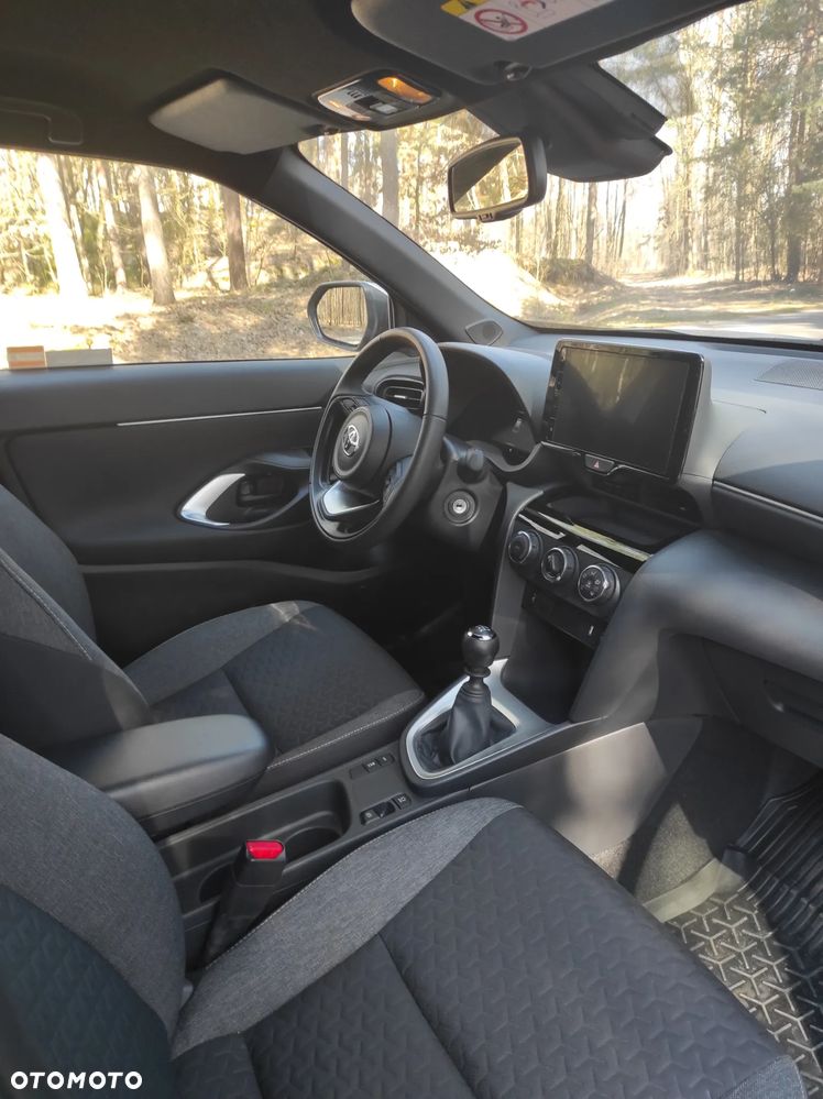 Toyota Yaris 1.5 Comfort - 21