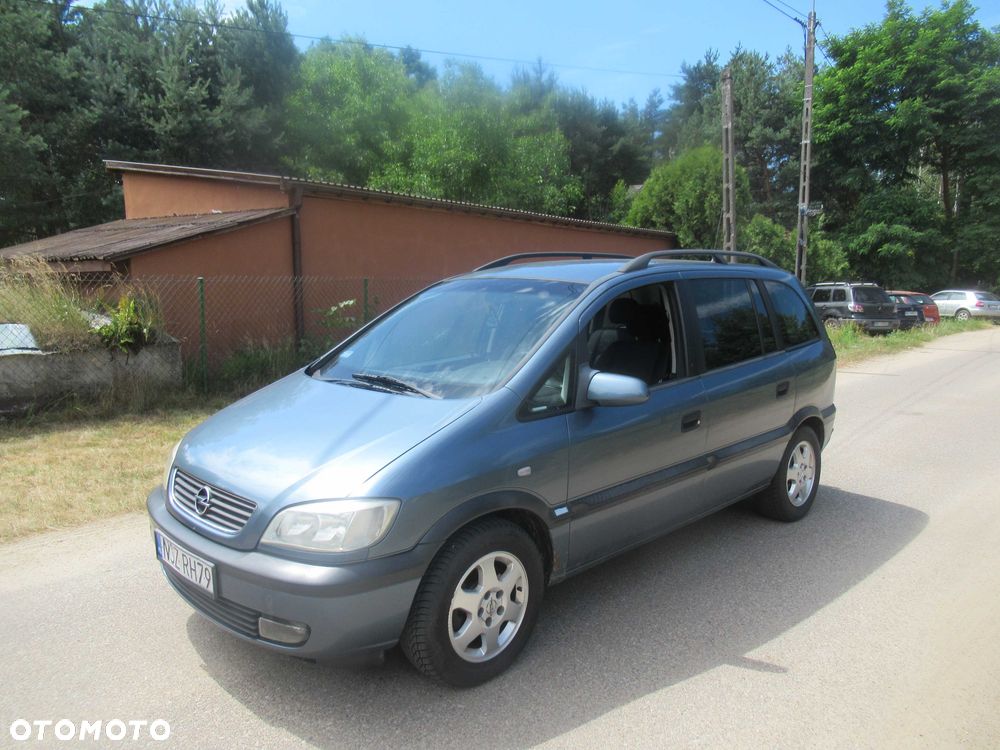 Opel Zafira - 1