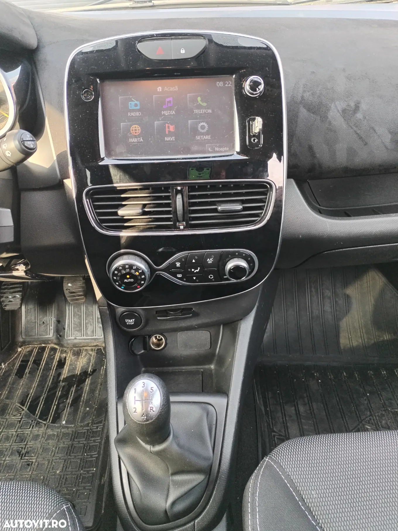 Renault Clio IV dCi Energy Intens - 17