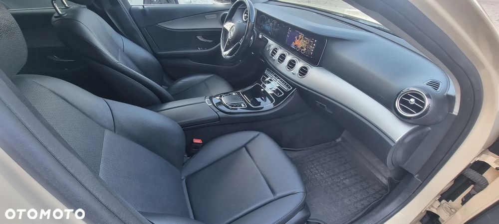 Mercedes-Benz Klasa E 200 d Exclusive - 13