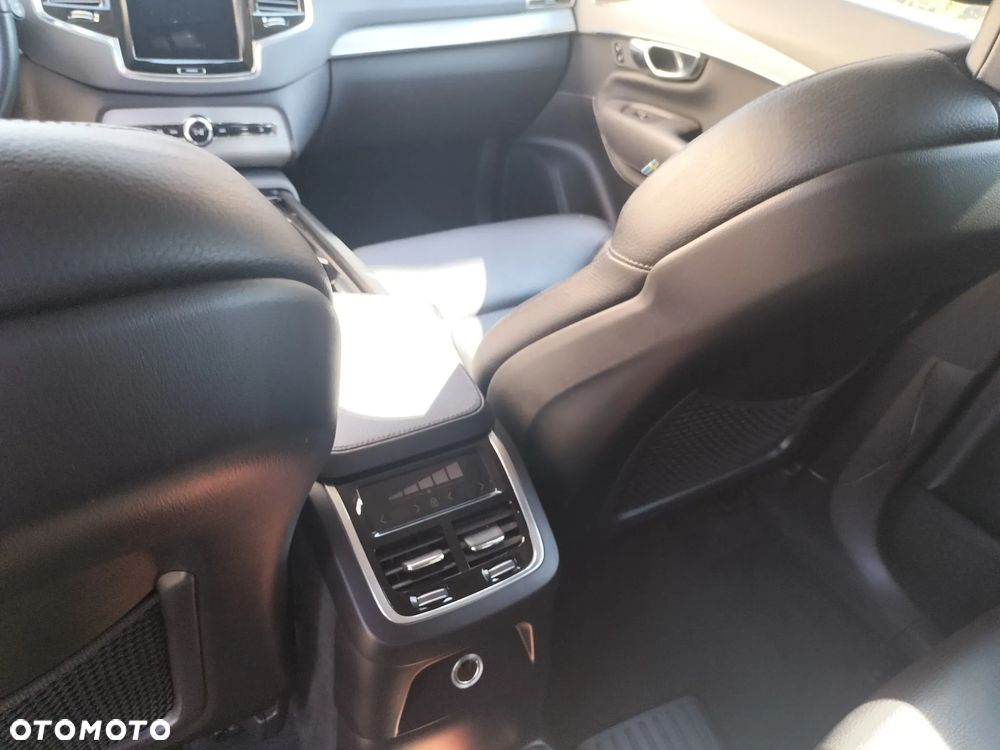 Volvo XC 90 - 2