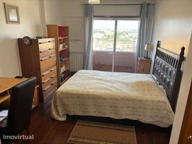 T2 - Santa Marta Pinhal - Parqueamento - Grande imagem: 4/11