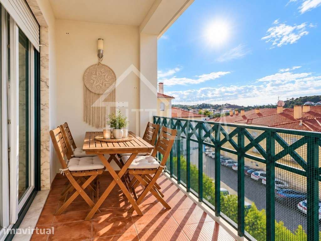 Apartamento T2+2 com excelentes áreas, muita luz e três varandas - ... - Grande imagem: 4/39