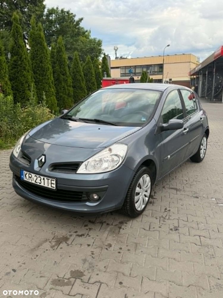 Renault Clio - 2