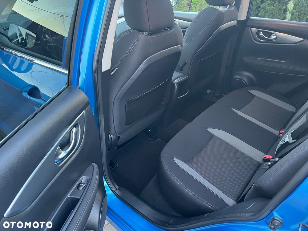 Nissan Qashqai 1.2 DIG-T N-Connecta EU6 - 16