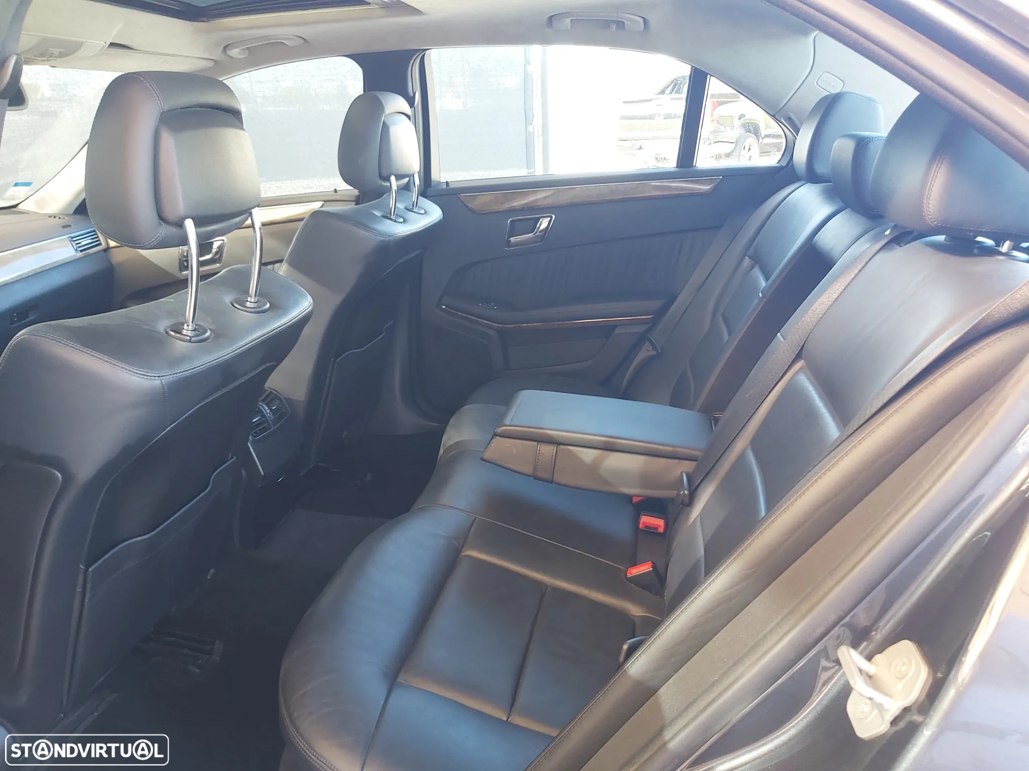 Mercedes-Benz E 350 CDi Elegance BlueEfficiency - 27