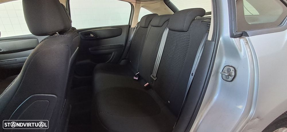 Citroën C4 1.6 HDi Attraction - 12