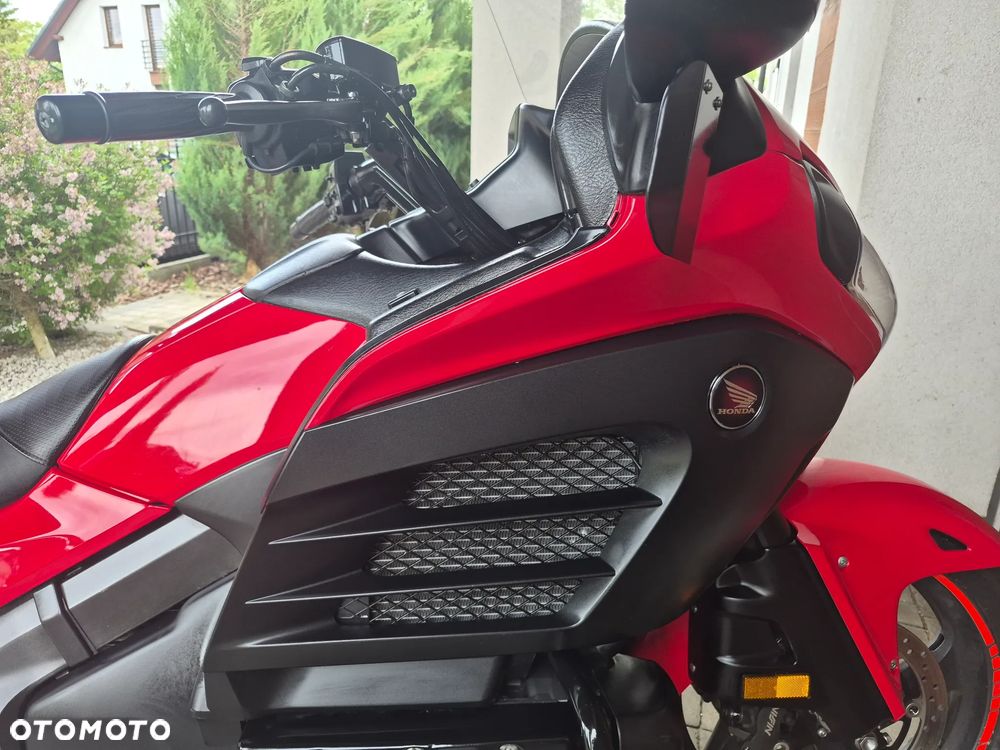 Honda GL - 9