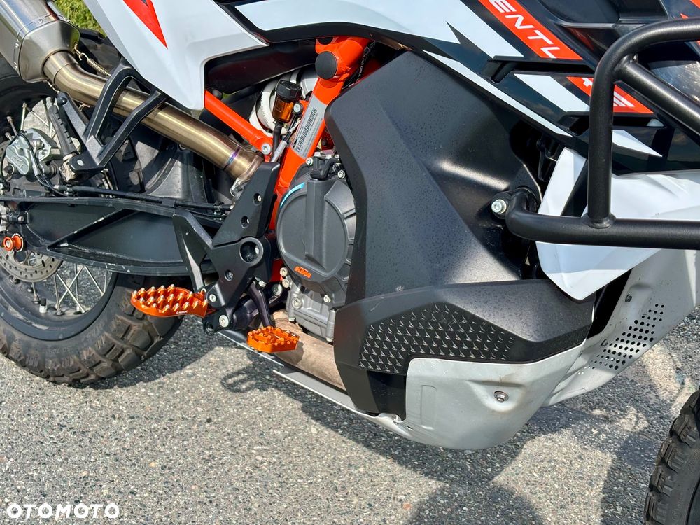 KTM Adventure - 13