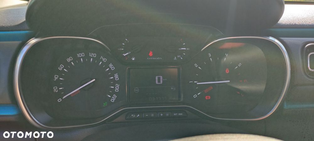 Citroën C3 1.2 PureTech Shine - 29