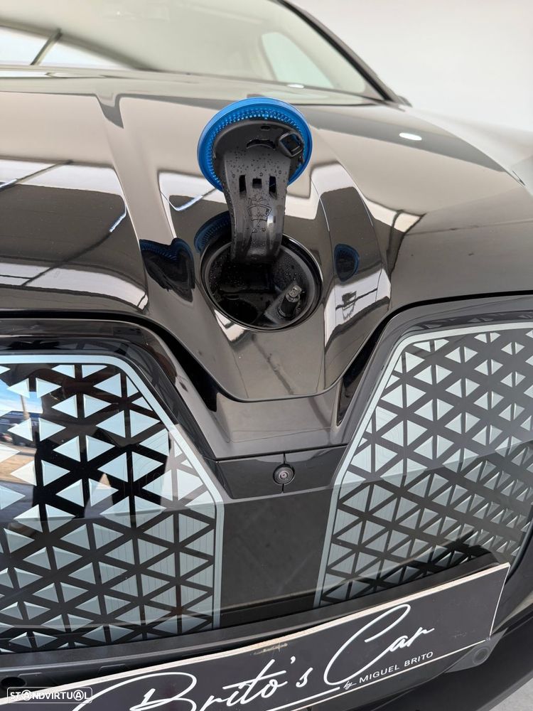 BMW iX xDrive 50 Pack Desportivo - 42