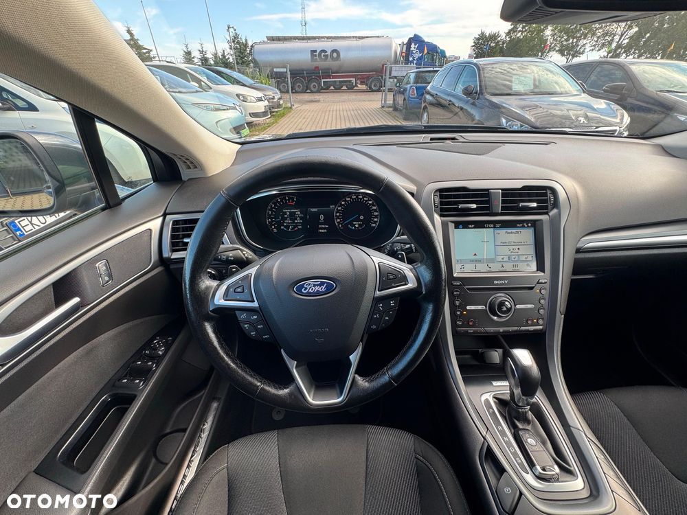 Ford Mondeo - 23