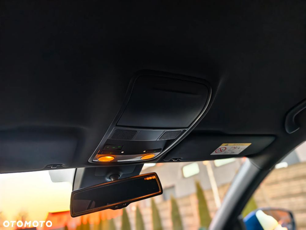 Skoda Octavia 2.0 TDI DSG RS - 16