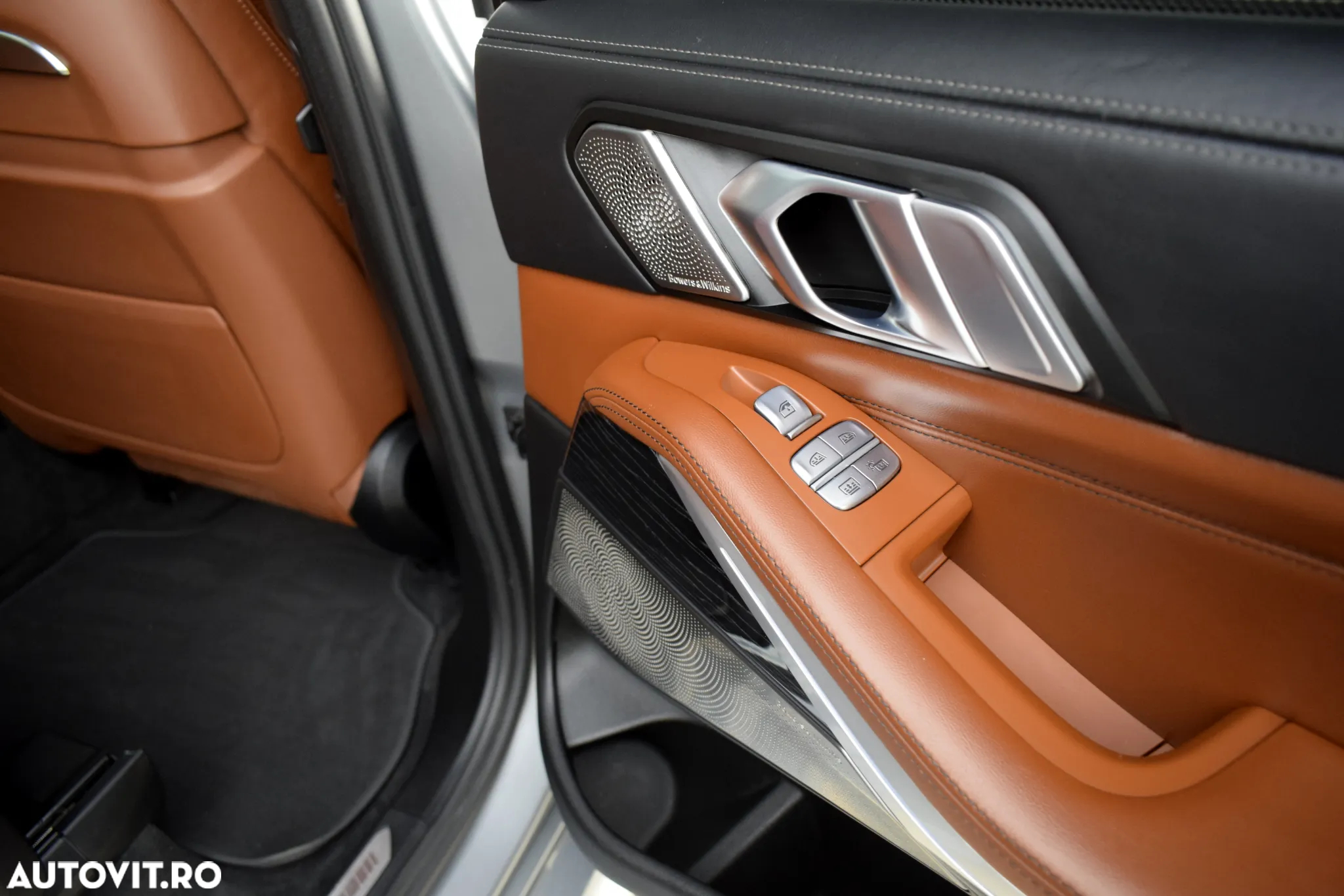 BMW X7 M60i xDrive AT MHEV - 29
