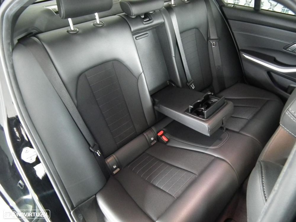 BMW 320 d Line Sport Auto - 17