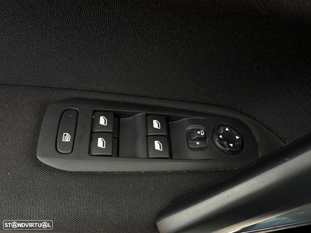 Peugeot 308 1.5 BlueHDi Style J17 - 18