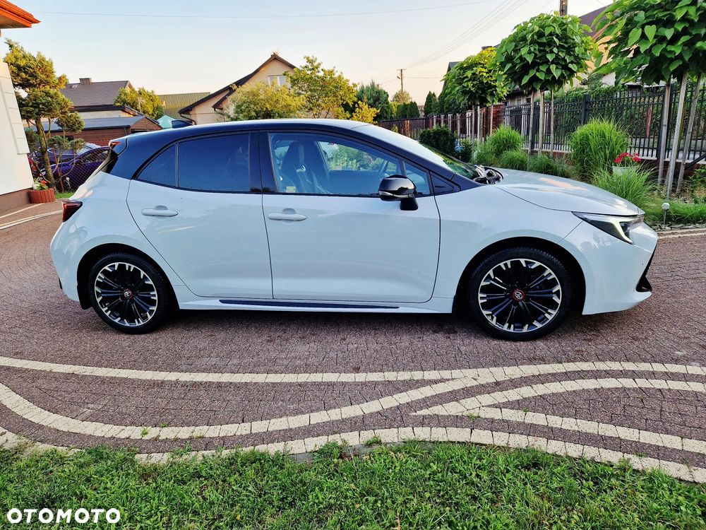 Toyota Corolla 2.0 Hybrid GR Sport Dynamic - 2