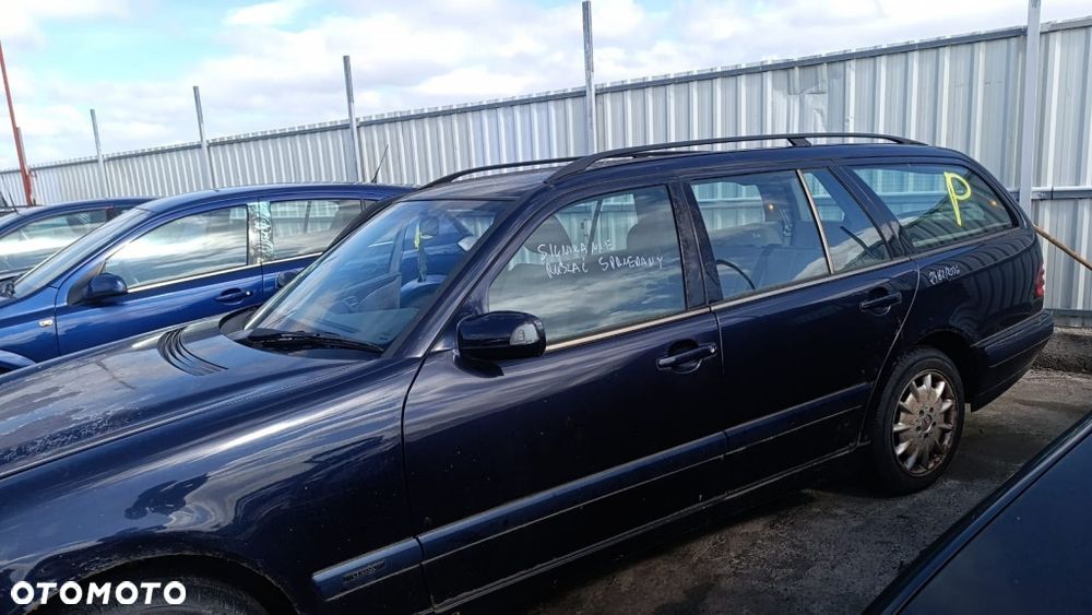 36201 Mercedes e klasa  w 210 model od 95-98 silnik 2.7 CDI 612.961 skrzynia 716.648 lakier 359 - 2