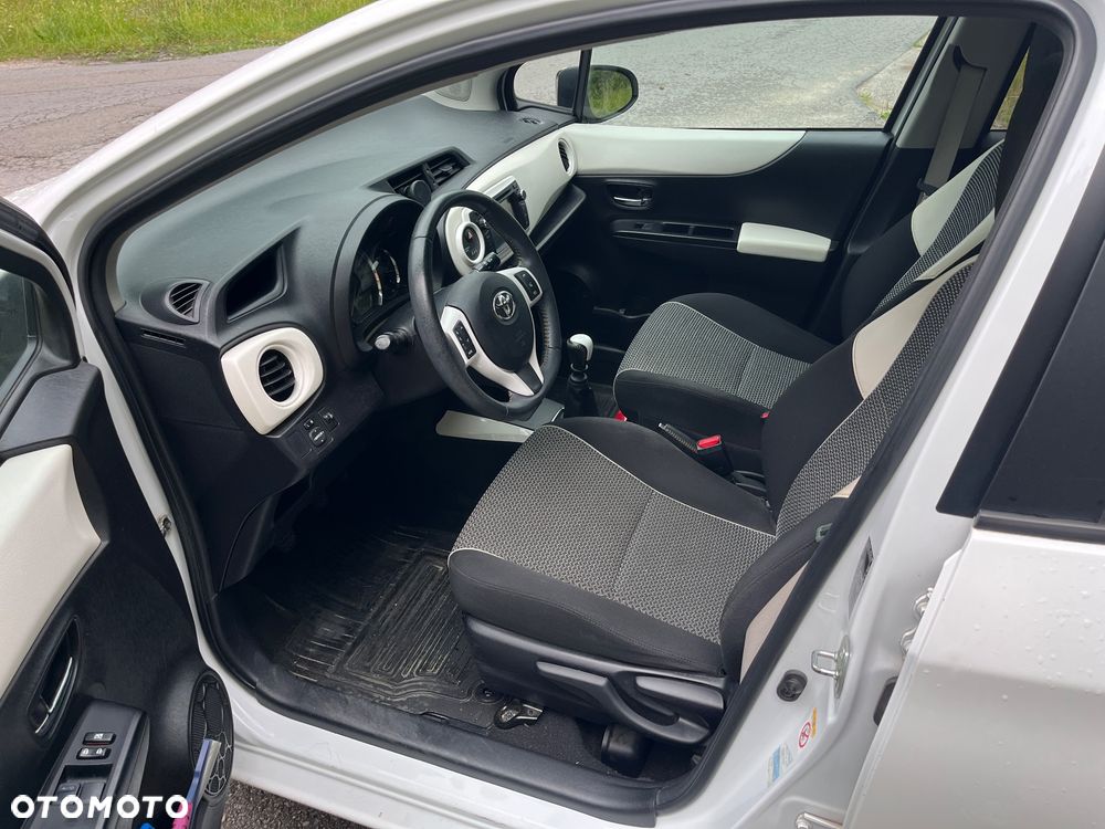 Toyota Yaris 1.33 VVT-i Style - 8