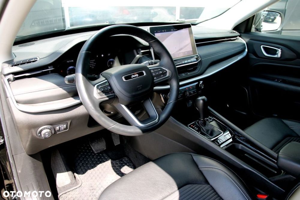 Jeep Compass - 4