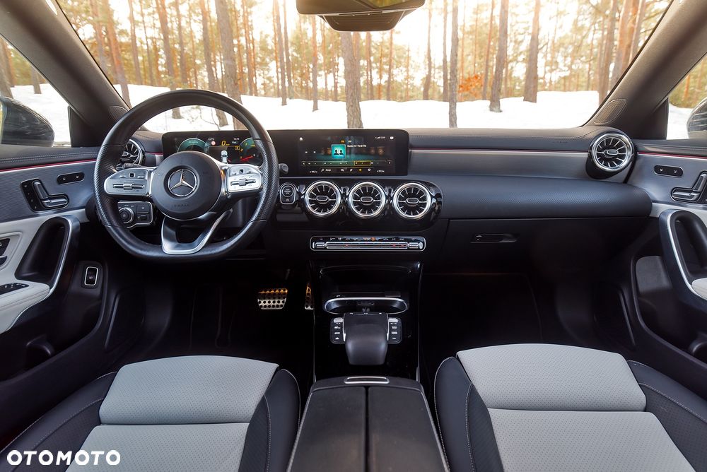 Mercedes-Benz CLA 250 4-Matic AMG Line - 20