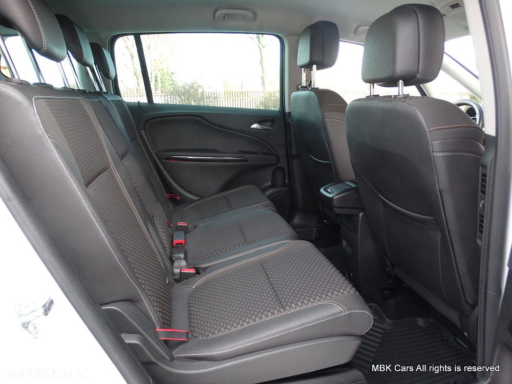 Opel Zafira 1.4 Turbo Innovation - 28