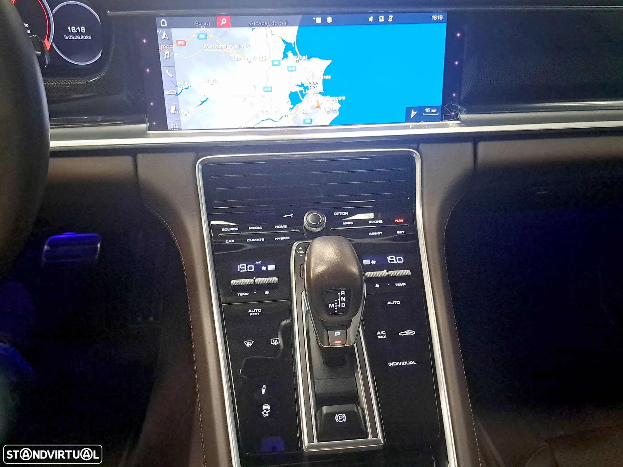 Porsche Panamera 4 E-Hybrid - 12
