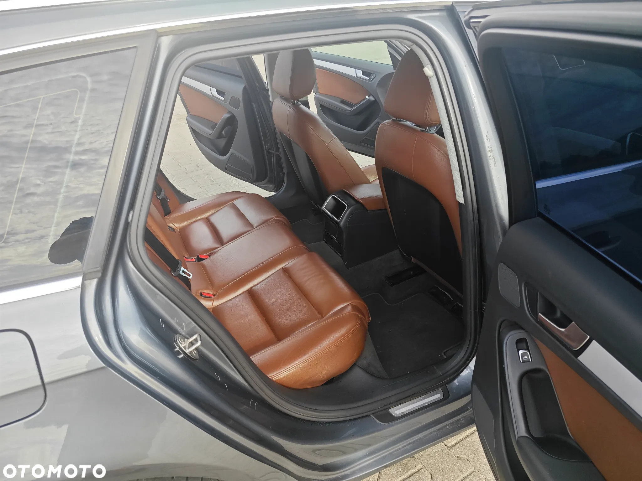 Audi A4 2.0 TDI S tronic - 13