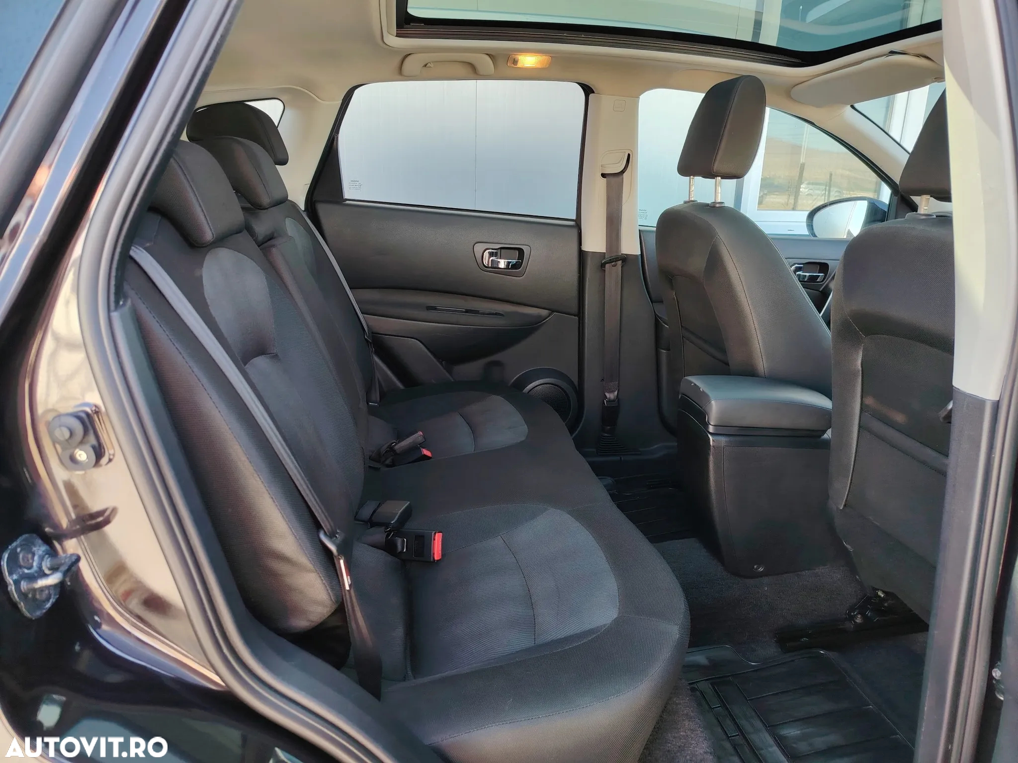Nissan Qashqai 1.5 DCI TEKNA - 8