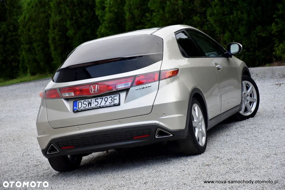 Honda Civic 1.8i-VTEC Automatik Executive - 9
