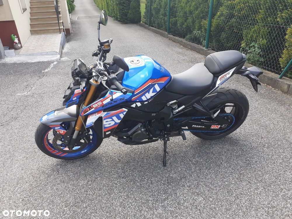 Suzuki GSX 1000 - 2