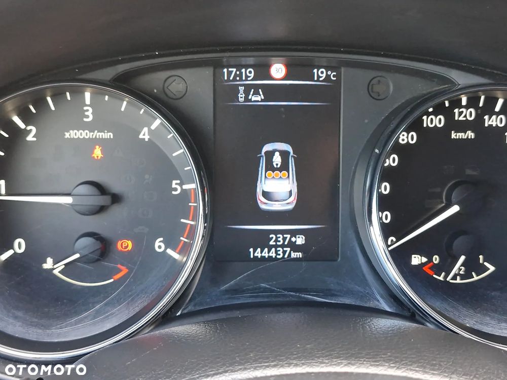 Nissan Qashqai 1.5 dCi Tekna EU6 - 11