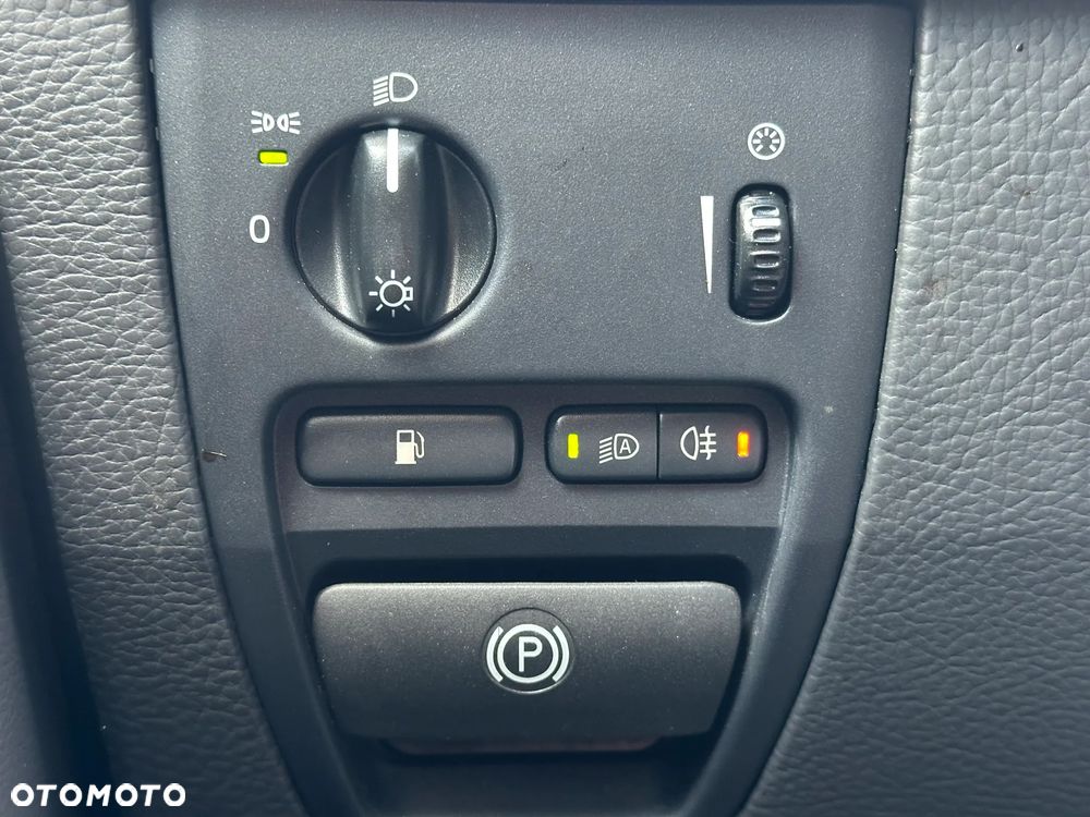 Volvo XC 90 3.2 AWD Geartonic Summum - 20