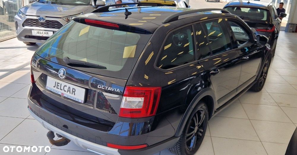 Skoda Octavia Scout 2.0 TDI 4x4 DSG - 12
