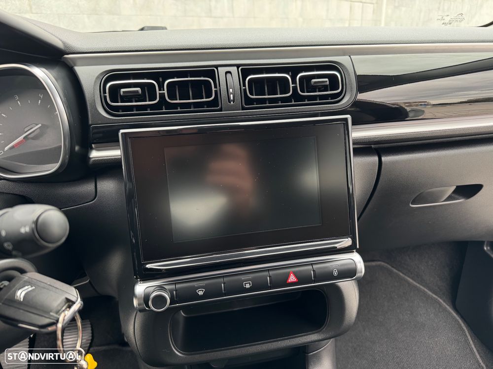 Citroën C3 1.2 PureTech Shine - 33