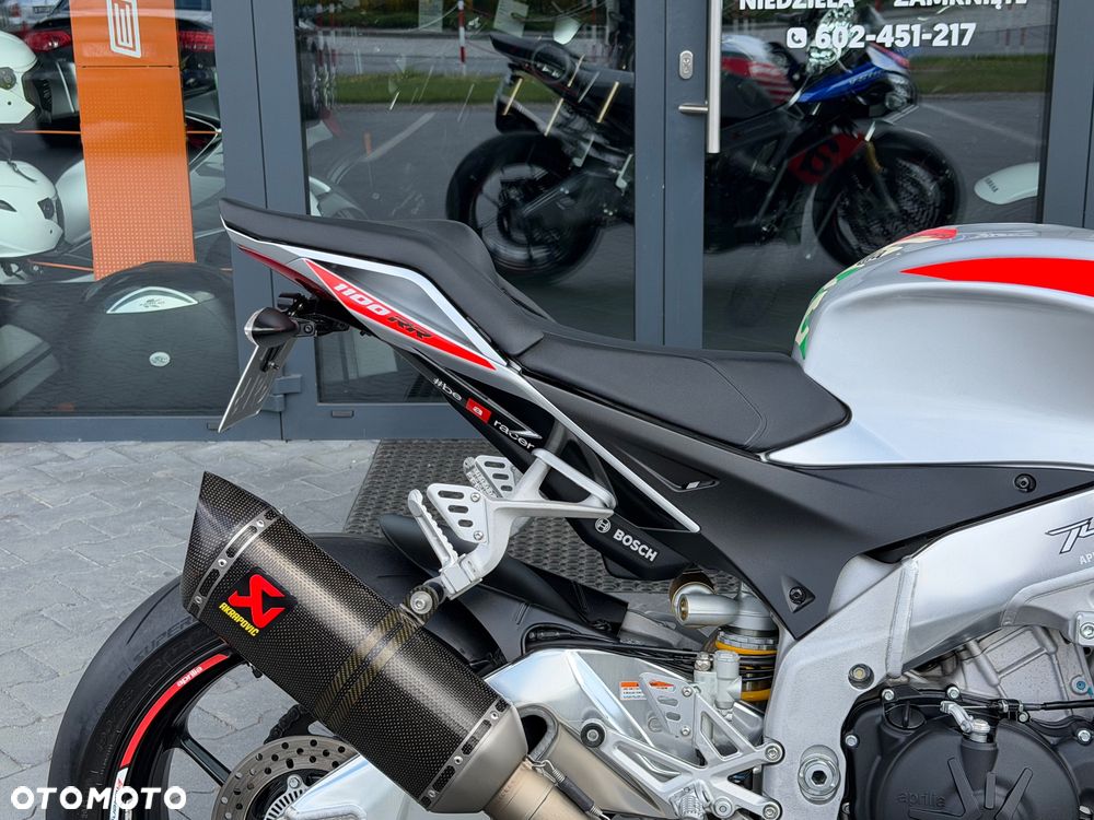 Aprilia Tuono - 10