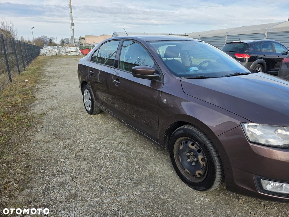 Skoda RAPID 1.2 TSI Ambition - 10